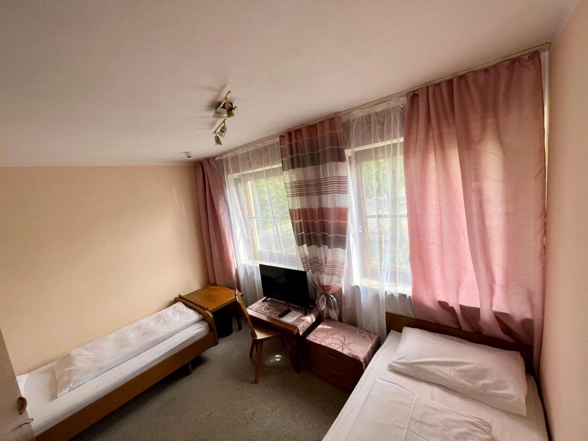 Hotel-Gasthof Deutschmeister Donauwörth Dış mekan fotoğraf